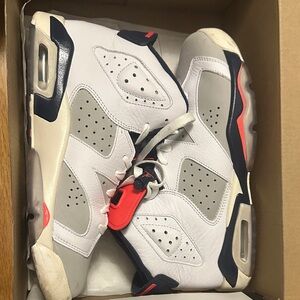Air Jordan Retro 6